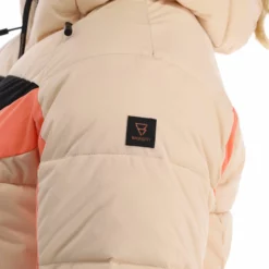 Brunotti, Snowbird Ski-jas Dames Canvas Beige 24 Brunotti, Snowbird Ski-jas Dames Canvas Beige -XUEFENG EXTREME OUTFIT brunotti snowbird aa jas gevoerd dames canvas beige 22bruno117v1 BI 12
